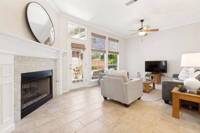 5844 Willow Wood Lane, Dallas, TX 75252