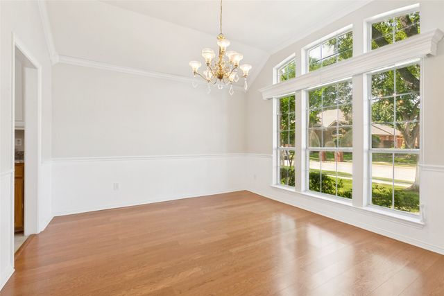 5844 Willow Wood Lane, Dallas, TX 75252