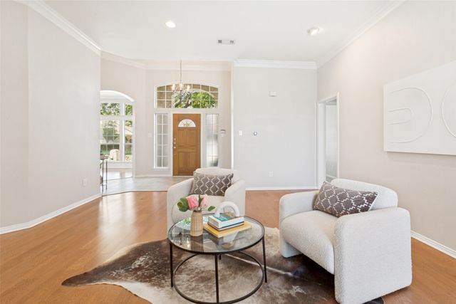 5844 Willow Wood Lane, Dallas, TX 75252