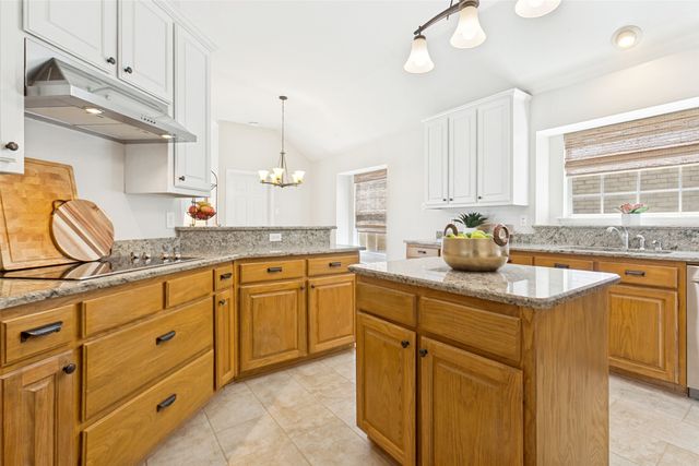 5844 Willow Wood Lane, Dallas, TX 75252