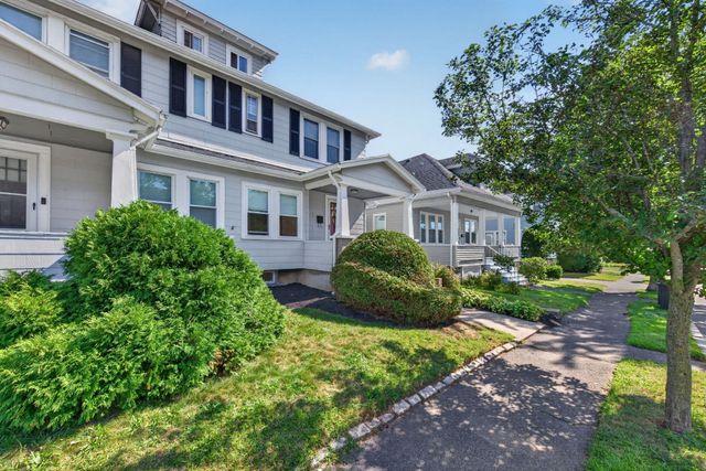 141-143 Stetson Ave 1, Swampscott, MA 01907