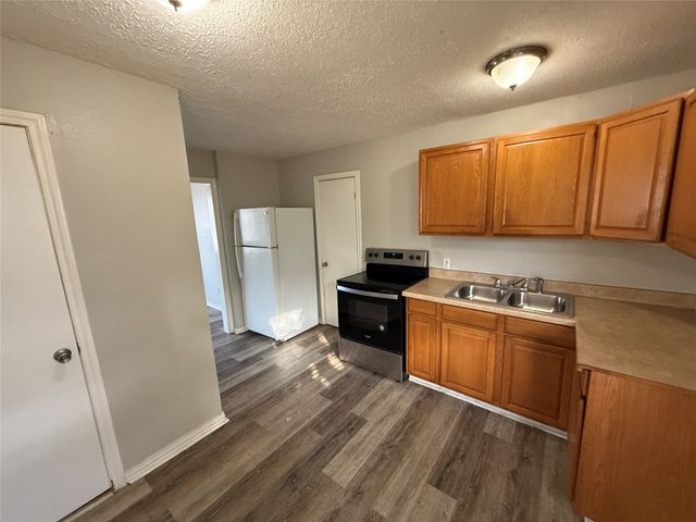 4520 Columbia Avenue 2, Dallas, TX 75226