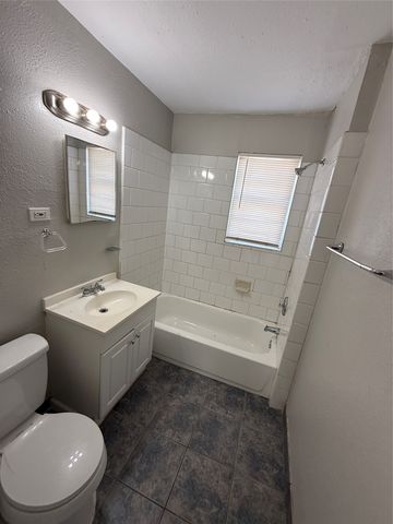 4520 Columbia Avenue 2, Dallas, TX 75226