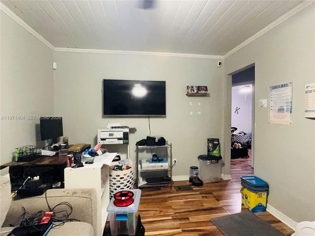 2506 Waver St, Plant City, FL 33563