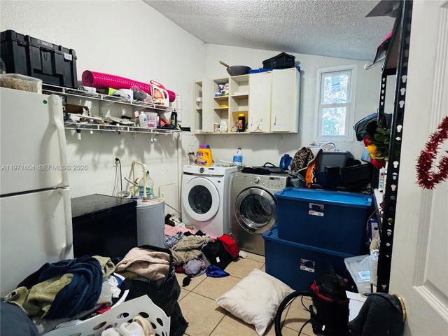 2506 Waver St, Plant City, FL 33563