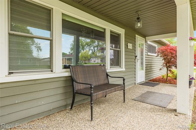 2262 Kohler Street, Waterford Charter Township, MI 48329