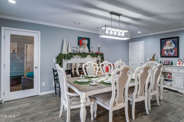 308 Autumn Circle, Bluff City, TN 37618