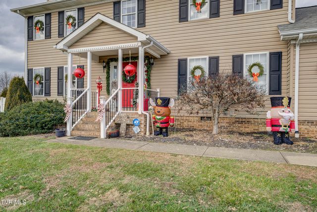 308 Autumn Circle, Bluff City, TN 37618