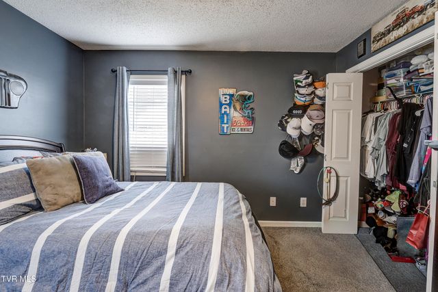 308 Autumn Circle, Bluff City, TN 37618