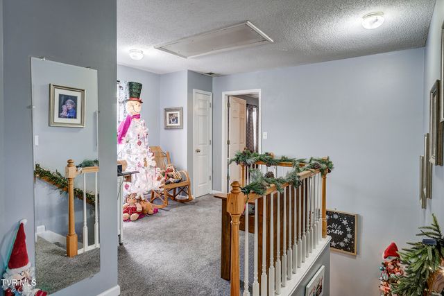 308 Autumn Circle, Bluff City, TN 37618