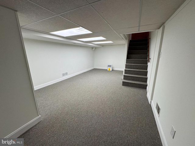 3611 KUTZTOWN RD, Reading, PA 19605