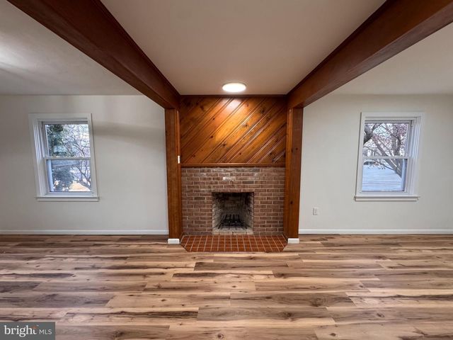 3611 KUTZTOWN RD, Reading, PA 19605