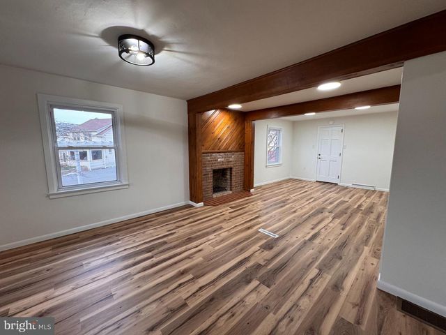 3611 KUTZTOWN RD, Reading, PA 19605