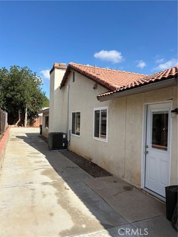 23320 Sonnet, Moreno Valley, CA 92557