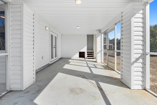 520 Parish Blvd, Mary Esther, FL 32569