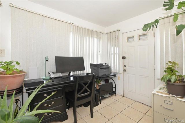 13071 225th Street, Laurelton, NY 11413