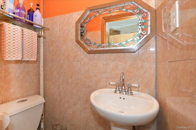 13071 225th Street, Laurelton, NY 11413