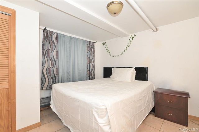 13071 225th Street, Laurelton, NY 11413