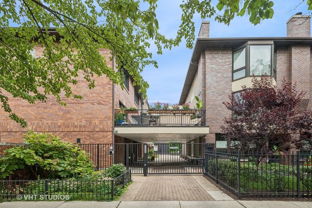 1170 W Farwell Avenue G, Chicago, IL 60626