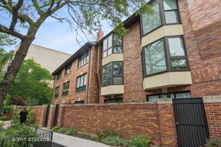 1170 W Farwell Avenue G, Chicago, IL 60626