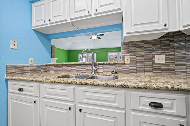2527 Corral Trail, Friendswood, TX 77546