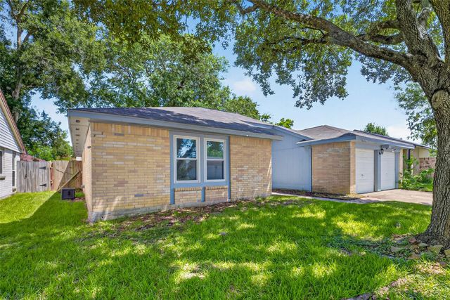 2527 Corral Trail, Friendswood, TX 77546