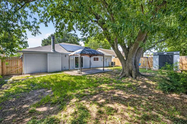 2527 Corral Trail, Friendswood, TX 77546