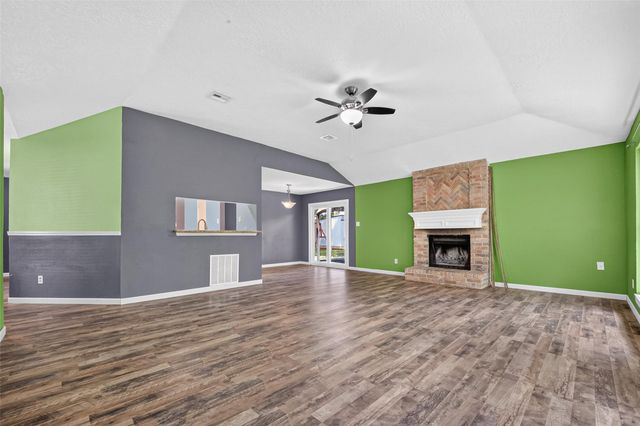 2527 Corral Trail, Friendswood, TX 77546