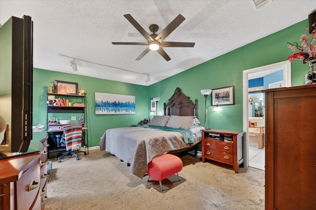10015 Chimney Hill Lane, Dallas, TX 75243
