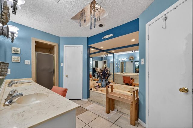 10015 Chimney Hill Lane, Dallas, TX 75243