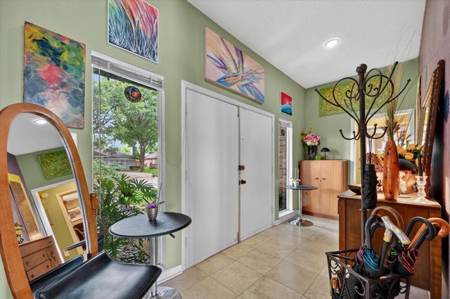 10015 Chimney Hill Lane, Dallas, TX 75243