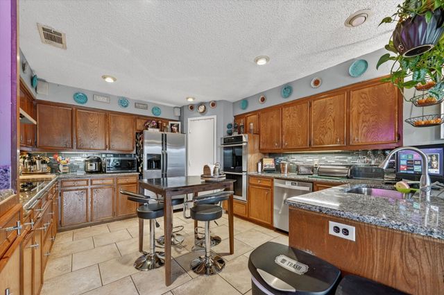10015 Chimney Hill Lane, Dallas, TX 75243