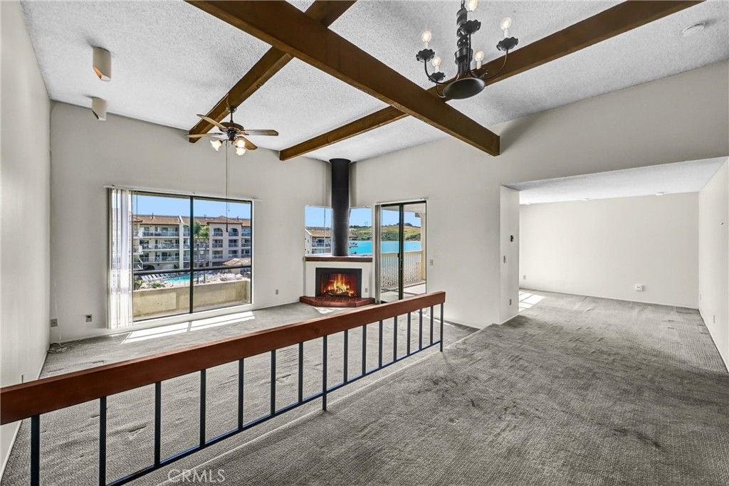 Image 18 of property listing at 4513 Cove Drive 17, Carlsbad, CA 92008