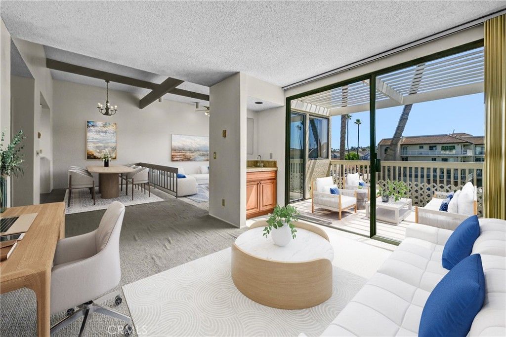 Image 19 of property listing at 4513 Cove Drive 17, Carlsbad, CA 92008