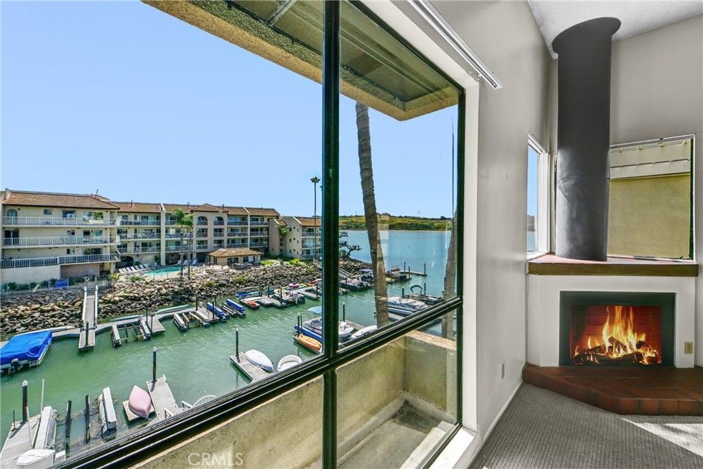 Image 25 of property listing at 4513 Cove Drive 17, Carlsbad, CA 92008