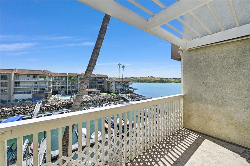 Image 26 of property listing at 4513 Cove Drive 17, Carlsbad, CA 92008