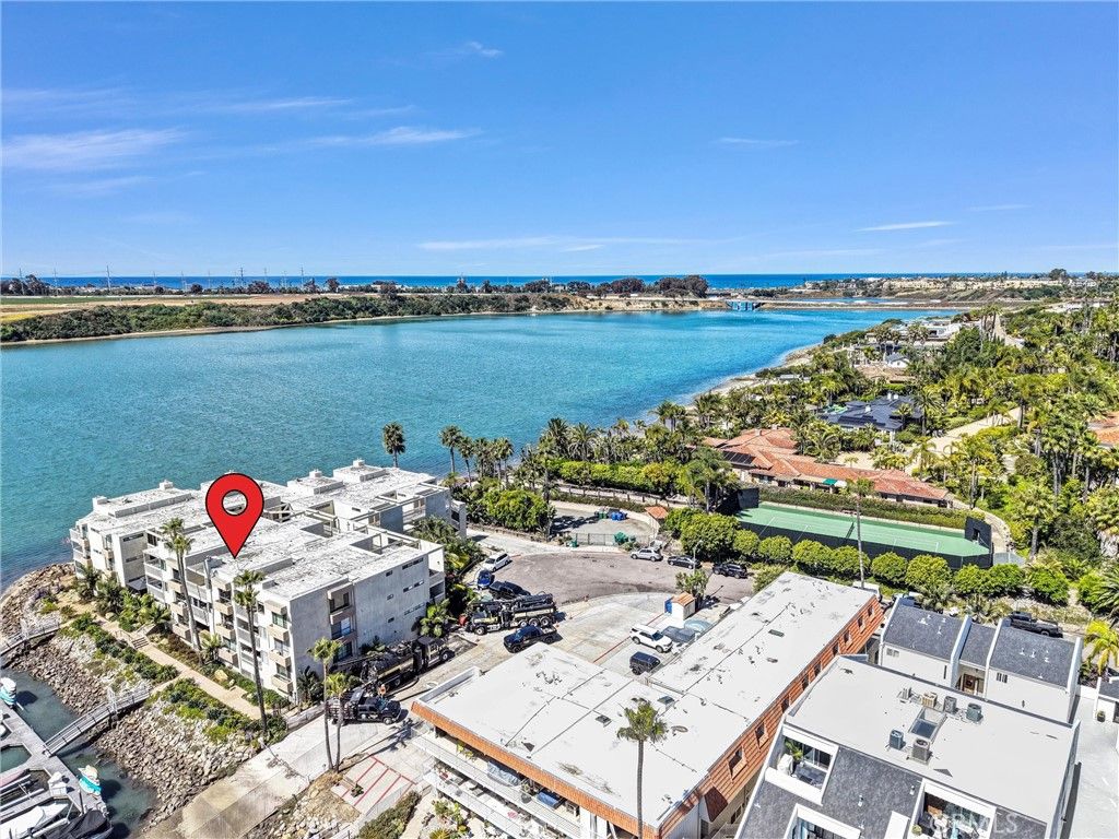 Image 50 of property listing at 4513 Cove Drive 17, Carlsbad, CA 92008