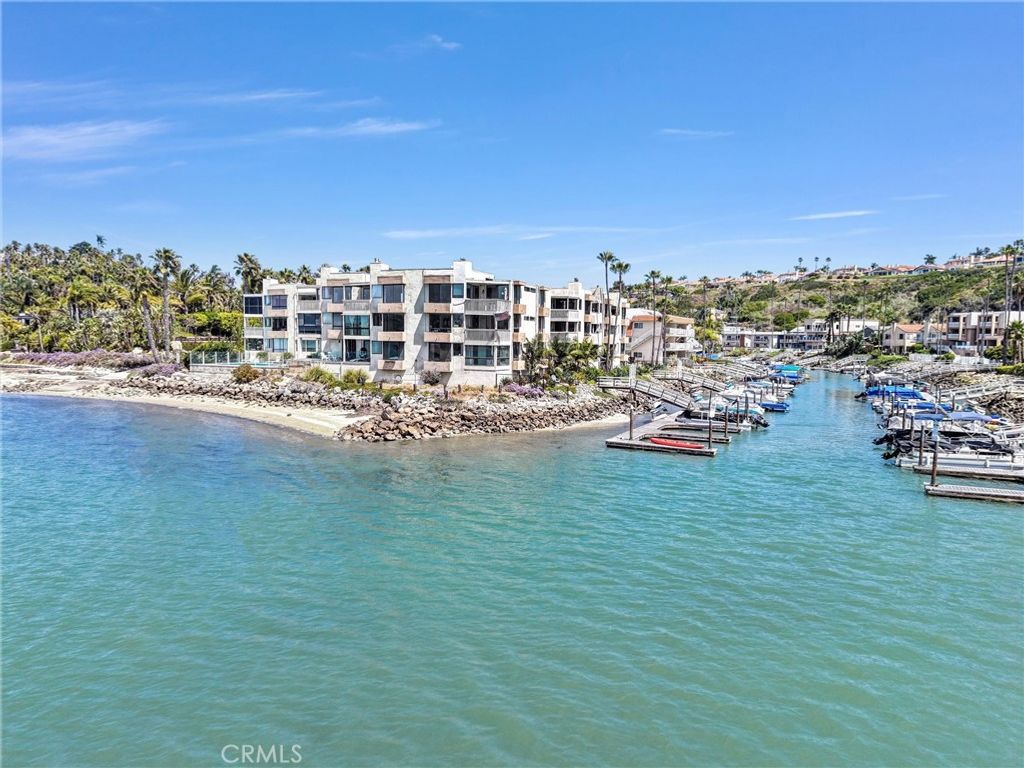 Image 57 of property listing at 4513 Cove Drive 17, Carlsbad, CA 92008