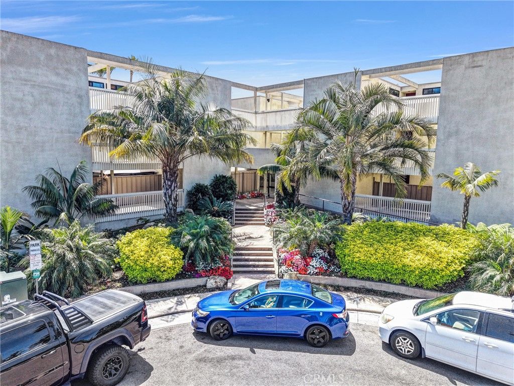 Image 58 of property listing at 4513 Cove Drive 17, Carlsbad, CA 92008