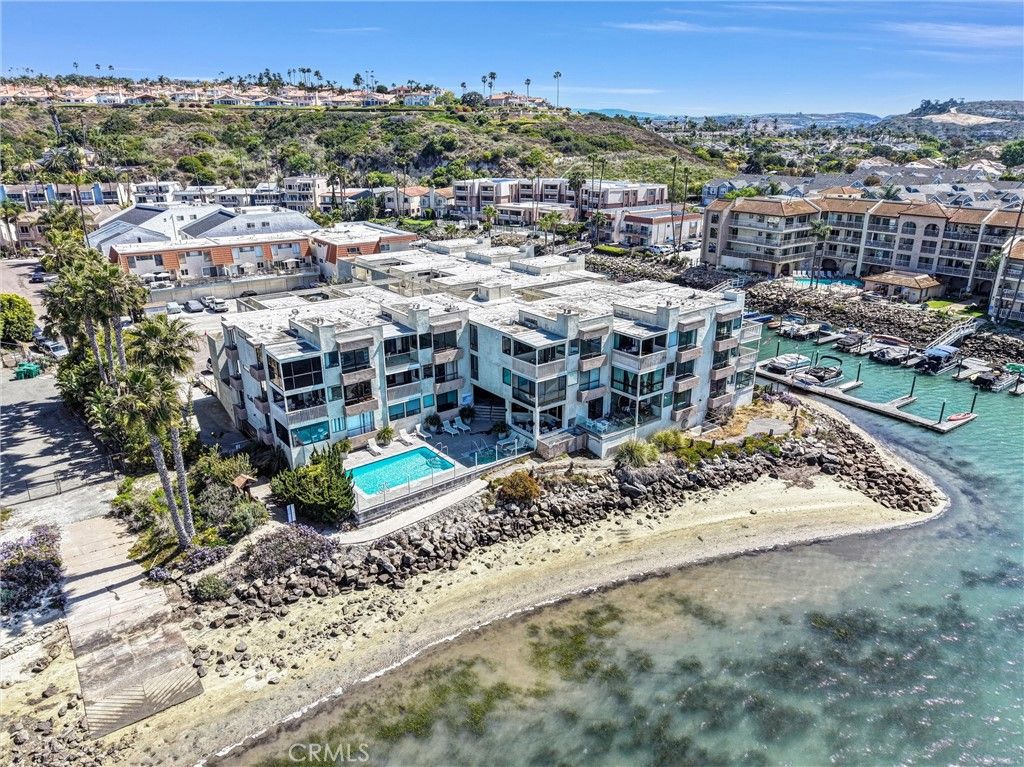 Image 61 of property listing at 4513 Cove Drive 17, Carlsbad, CA 92008