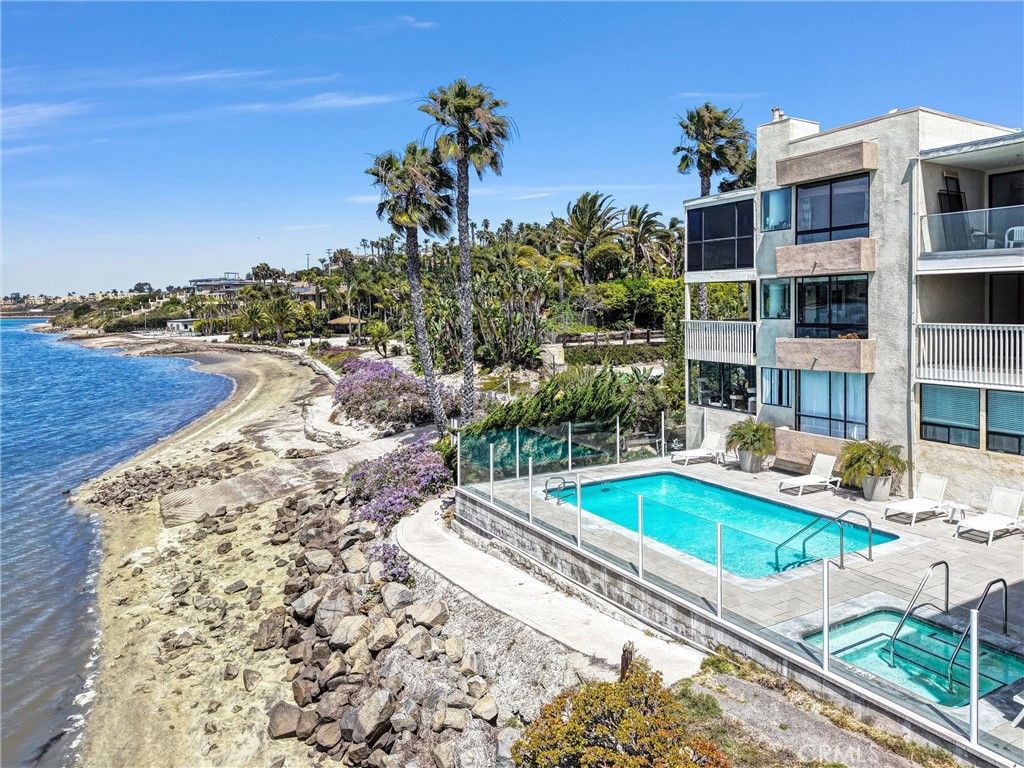 Image 63 of property listing at 4513 Cove Drive 17, Carlsbad, CA 92008