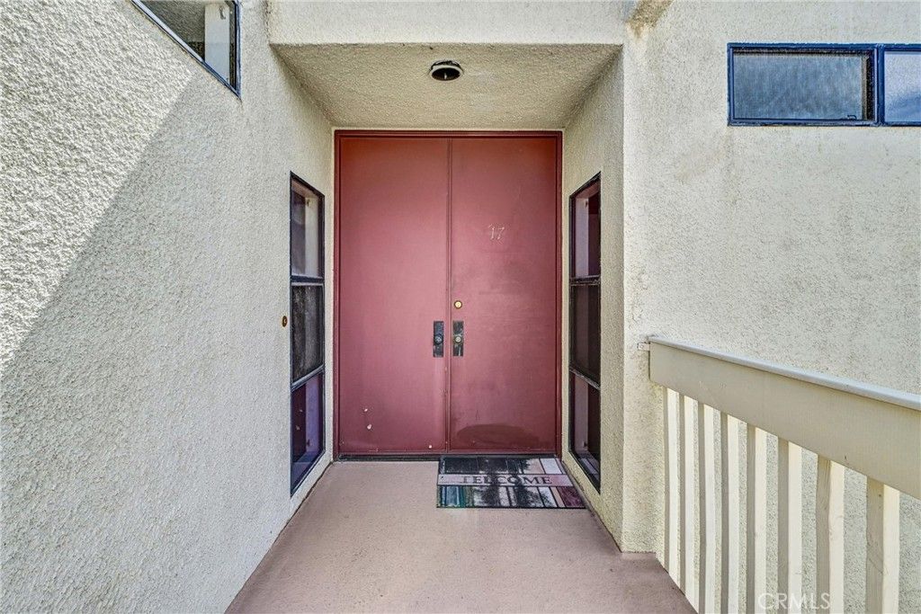 Image 9 of property listing at 4513 Cove Drive 17, Carlsbad, CA 92008