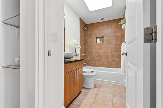 150 North St 150, Somerville, MA 02144