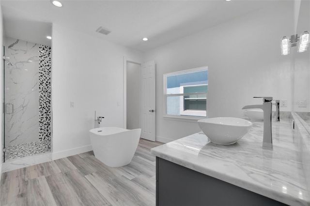 6516 SIMONE SHORES CIRCLE, Apollo Beach, FL 33572