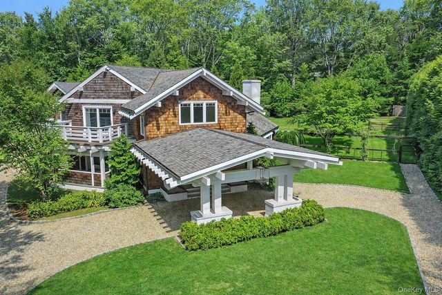 30 E Hollow Road, East Hampton, NY 11937