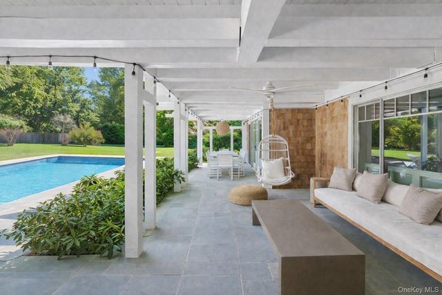 30 E Hollow Road, East Hampton, NY 11937