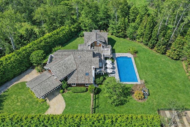 30 E Hollow Road, East Hampton, NY 11937