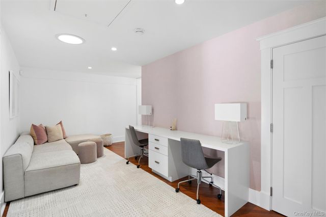 30 E Hollow Road, East Hampton, NY 11937