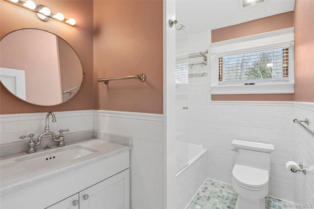 30 E Hollow Road, East Hampton, NY 11937