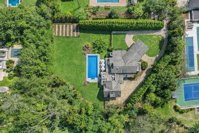 30 E Hollow Road, East Hampton, NY 11937